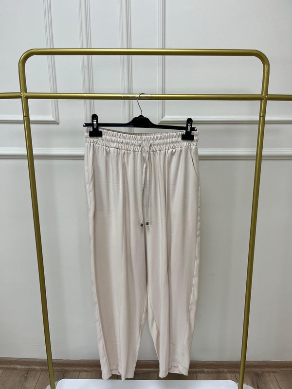 Asya Havuç Paça Pantolon