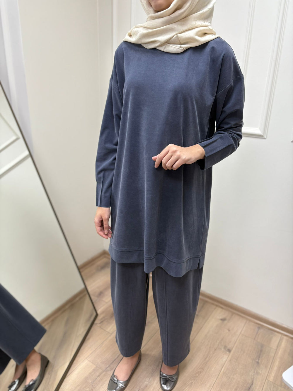 Bol Beli Bağcıklı Pantolon