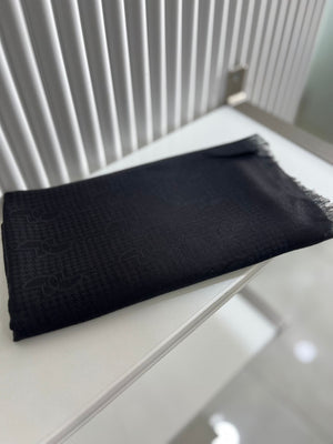 Siyah Logo Desenli İpek Pamuk Şal