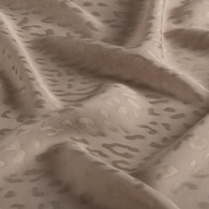 Dört Mevsim Taş Leopar Desenli Monogram Şal