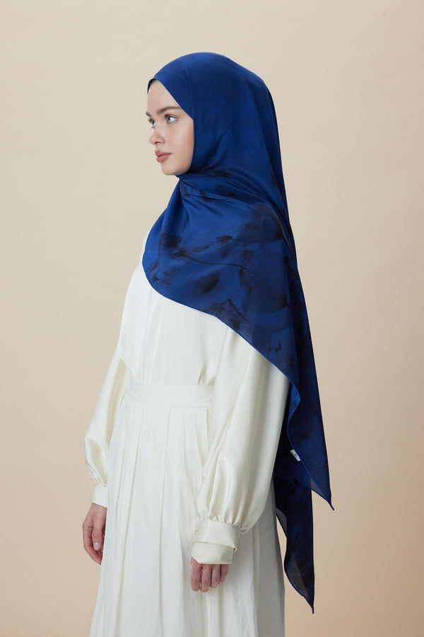 Gelincik Krep İpek Şal 70x190 Cm - Gece Mavisi