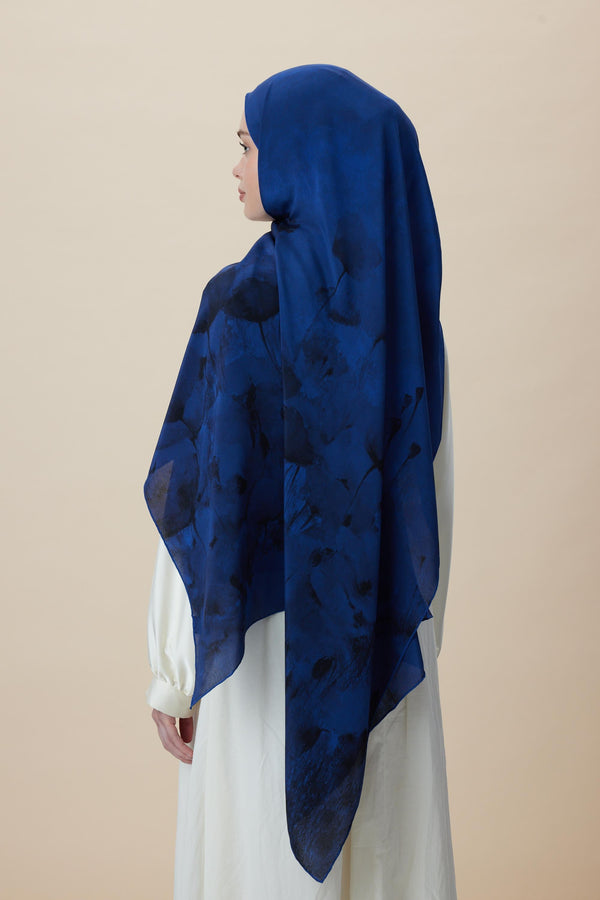 Gelincik Krep İpek Şal 70x190 Cm - Gece Mavisi